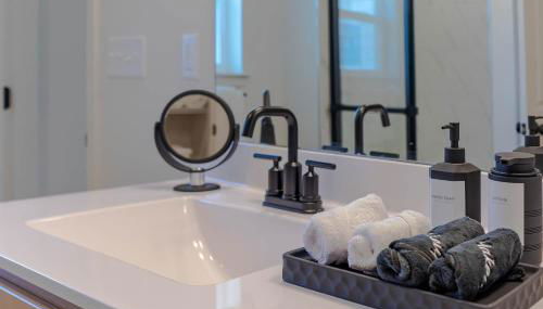 The Cobbin Luxe, Luxe Stay Minutes from Penn State - Foto 4