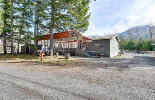 Riverfront Home with Deck, Near Mount Rainier! - Foto 31