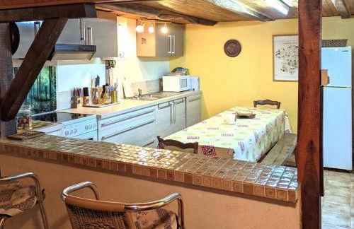 Charmante maison de village en Haute-Saône avec cheminée - FR-1-583-479 - Foto 8