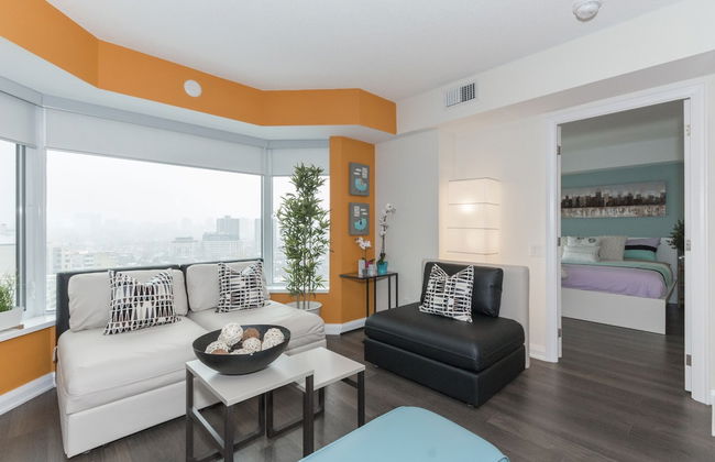 QuickStay - Yorkville's Finest (Yonge & Bloor) - Photo 10