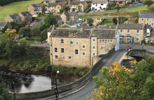 Unique house on riverside - castle views - Barnard Castle - Photo 1