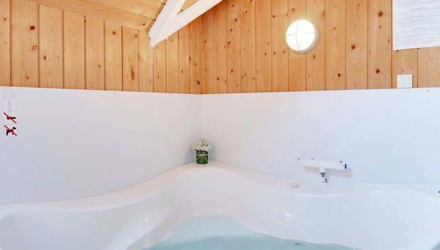 8 Person Holiday Home in Blavand - Foto 3, Tratamientos de spa