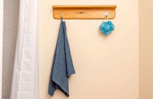 John Lester and Eddie Colman Courts in Salford - Foto 7