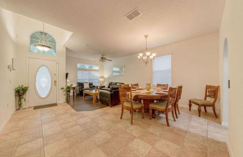 Beautiful Lake View Pool House Brand new Hot Tub - Foto 5