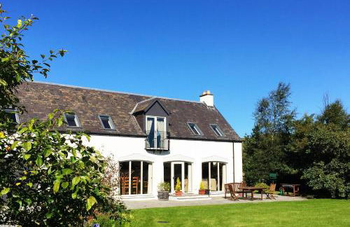 Coach House at Soilzarie - Photo 80