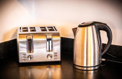 Orient CityView with FreePark and Netflix - Photo 6