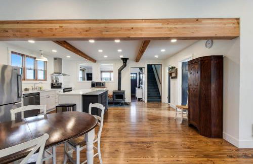 Historic Officer's Farmhouse at OLF - Foto 8