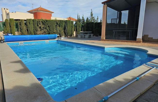 Private Pool- Rooftop Terrace & Bbq- Aircon - Foto 9