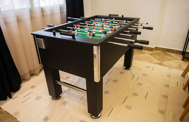 Xuru Stays I Play Foosball & Do Yoga - 1 BR Apt. 5 Min To Airport - Foto 30