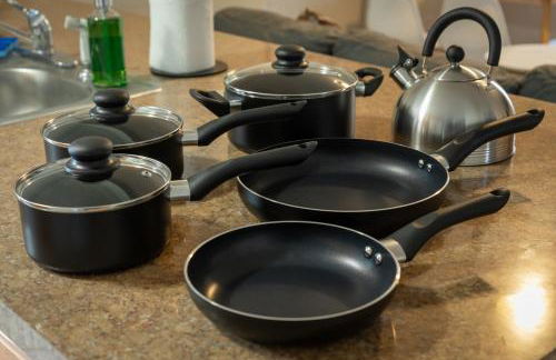 Little Italy Group Stay 4 TV's Pet Friendly - Foto 42