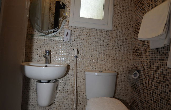 Al Muhanna Plaza Hotel - Photo 24