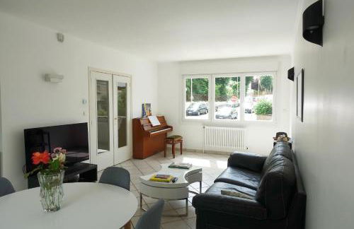 Maison avec jardin au centre de Nancy avec borne de recharge voiture électrique - Foto 2