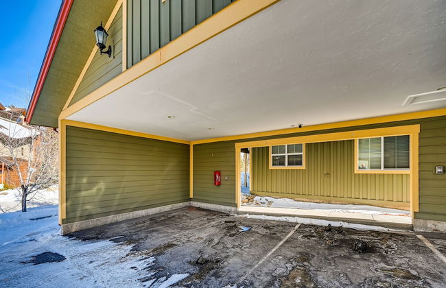 Streamside Lane Condos by CRMR - Foto 44