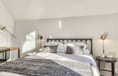 Landmark 23 - Photo 3