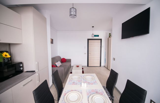 Mamaia Alezzi - Foto 28