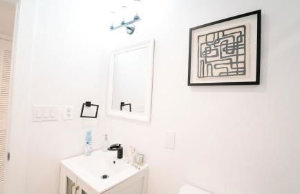 Cozy 1BR 1BA Retreat in a Private DC Basement - Foto 11