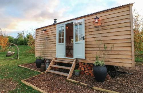 Shepherd's Hut- Hot Tub- Wellness Spa- Wood Burner - Foto 1