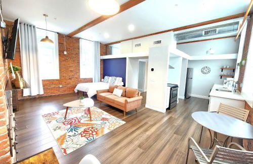 Jennifer's Stylish Downtown Brick Foundry Escape - Foto 14