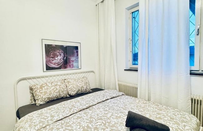 7 private Rooms in a spacious Villa - Foto 21