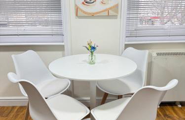 Modern 2 bedrooms apartment central - Photo 8