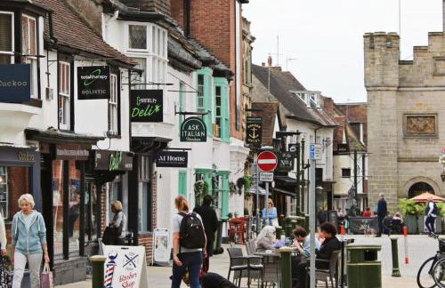 2BDR Cottage By Guest Nest Management In Horsham With Free Parking - Photo 13