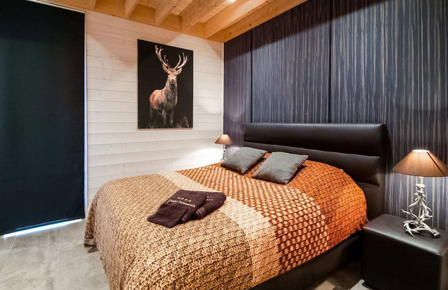 Idyllic Chalet in Biron with 2 Hot Tubs & Sauna - Photo 19
