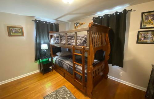 Green Bay Packer Game House or Resch Expo less than 1 mile from Lambeau Field - Foto 26