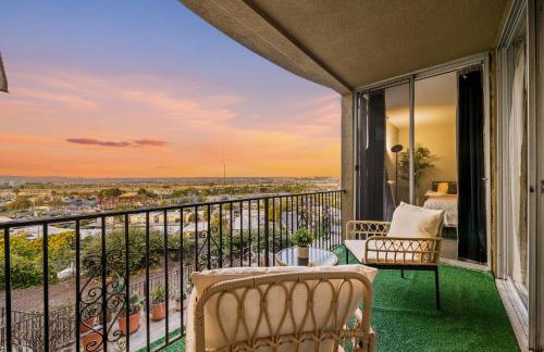 Luxury 2BR Apartment Near SeaWorld, Airport & Downtown San Diego - Foto 1