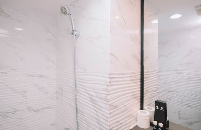 Simple and Cozy Living 2BR at Podomoro Golf View Apartment - Foto 17