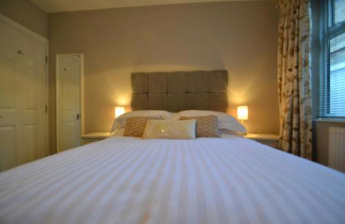 Charming 1 bed riverside apartment - Photo 11