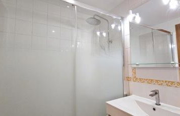 Modern 3 Bed Flat - Beaches, Expo & City Fun - Your Gateway to Lisbon - Foto 30