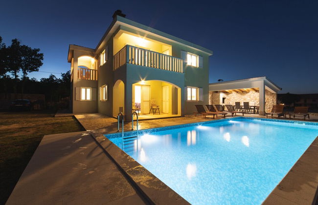 Idyllic Getaway Lovrec Villa With Pool - Foto 33