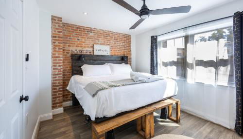 Charming 2BR Townhouse with Patio & Parking in DC - Foto 5