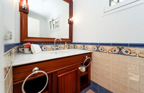 Villa Magnificent 5-star with sea view, jacuzzi and pool - Foto 37