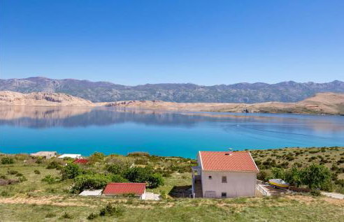 1 Bedroom Lovely Apartment In Bosana - Photo 11