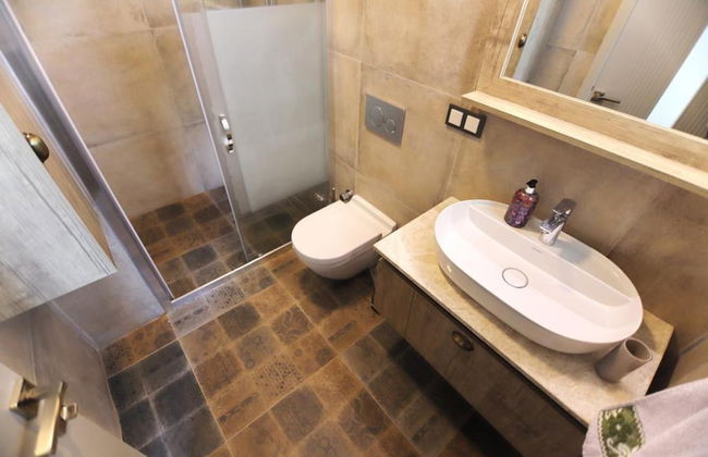 Immaculate 4-bed Villa in Dalyan - Photo 13