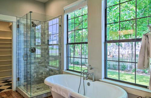 Beautiful Hill Country Cottage - Walk to Downtown! - Foto 17