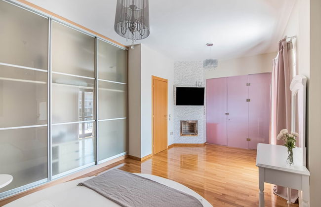 Inviting Villa in Anavissos With Communal Pool - Foto 8