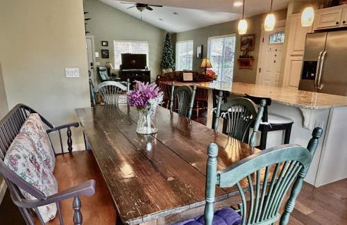 Bigfork Lake Getaway - Photo 17