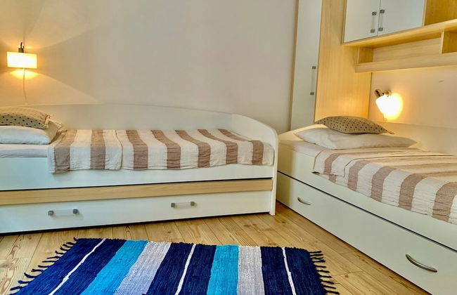 Neve - by the sea - A1 - Photo 2