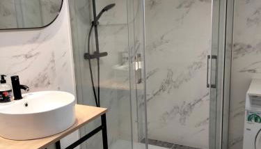 Apartamentos Hispano Nájera - Foto 3, towels, Shower, heating