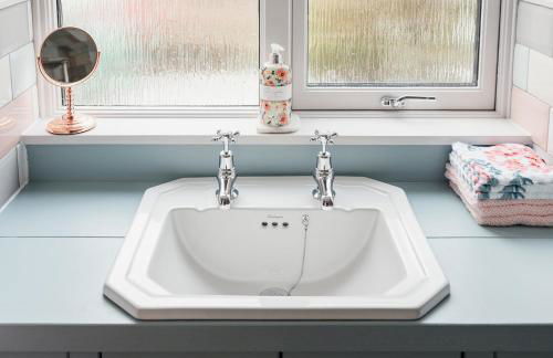 Luxury 3 Bedroom Cottage - Sleeps 6 - Foto 49