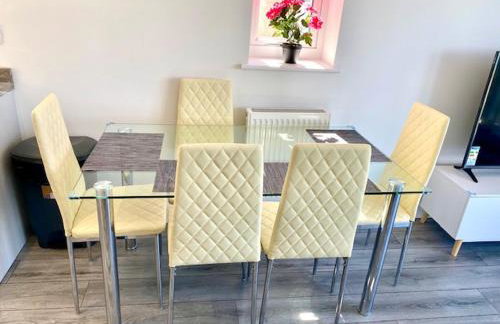 Lovely New 2 Bedroom Condo with Stunning Seaviews - Foto 9