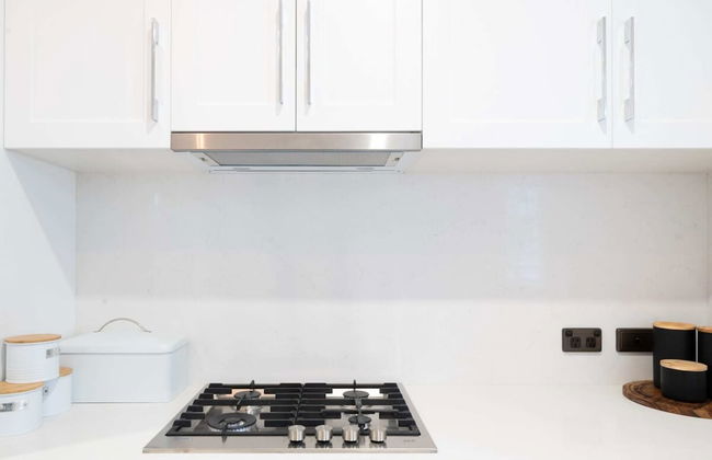 Harbour View Terrace House In The Heart Of The Rocks - Photo 11