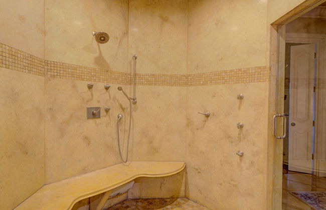 Lions Gate Estate in Sandy Springs - Foto 32