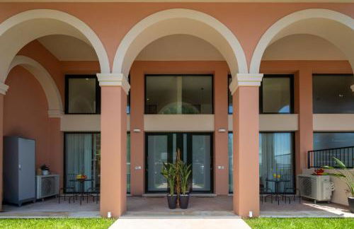 Casa del Mar-Mon Repo Beachfront Apt near Airport - Foto 2