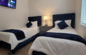 New 2024 Downtown Gem King Bed Smart Home - Foto 40