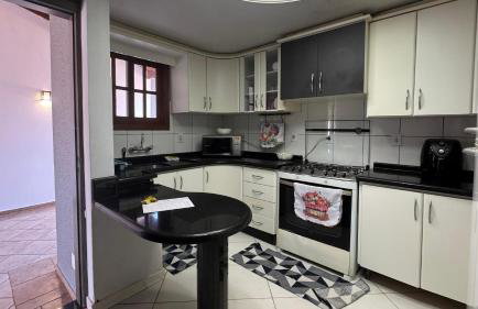 Casa Iguassu - Casa com churrasqueira e piscina em Foz do Iguaçu - Lazer para família e amigos - Foto 12