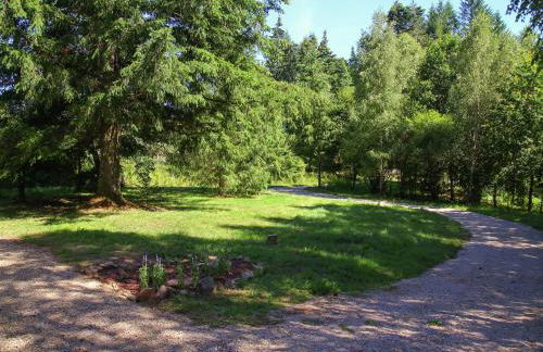 Beautifully located country house with heated pool - Foto 29