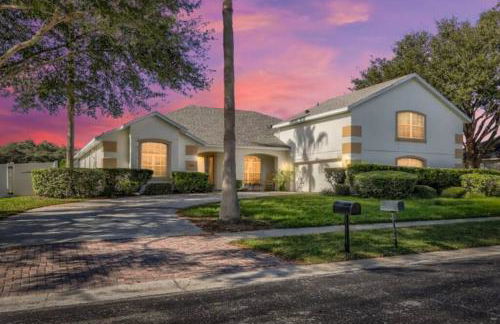 The Marvel Mansion 5BR Pool Home Near Disney World - Foto 31